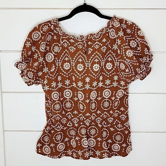 E & M large brown & white cotton eyelet peplum top - Picture 2 of 5